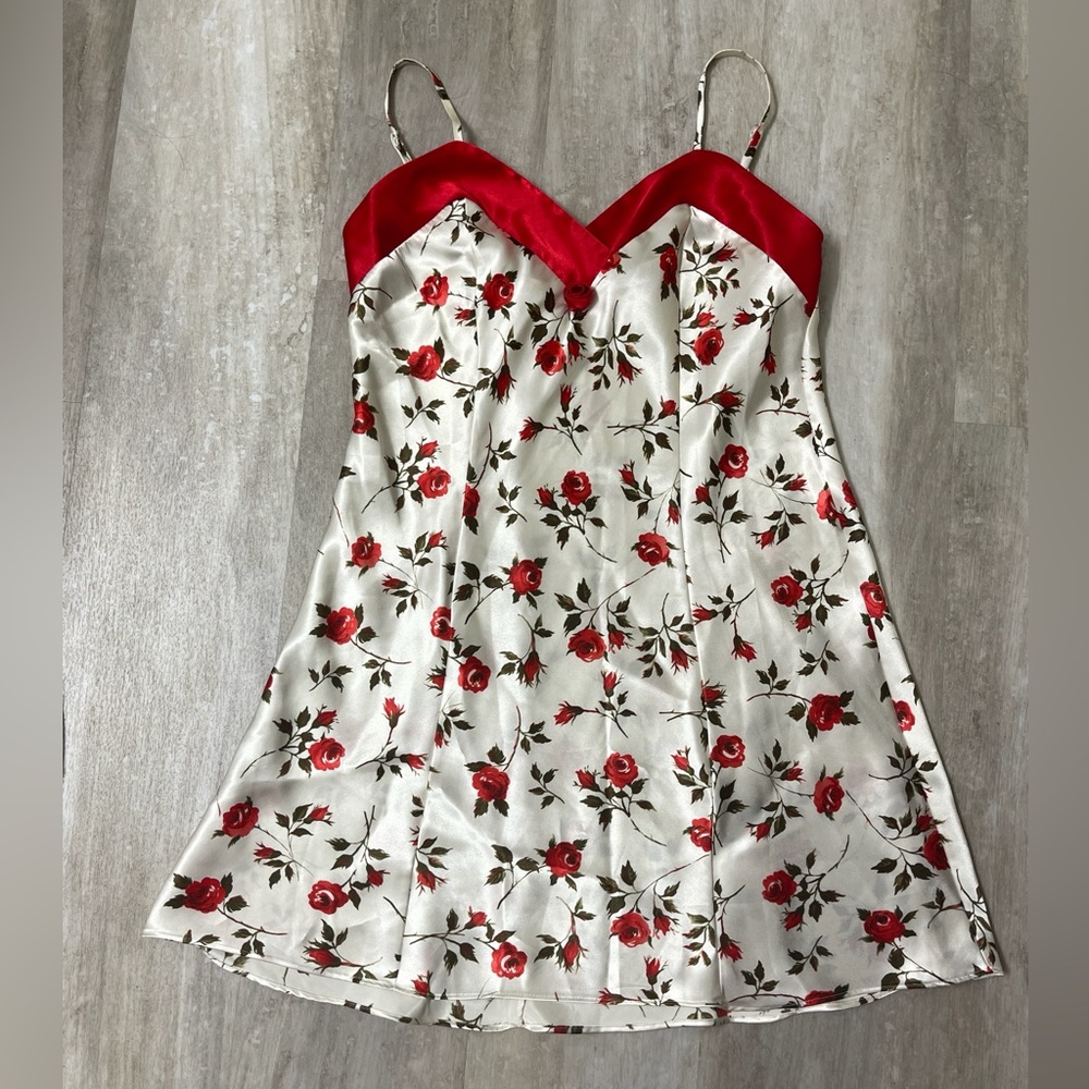 Kathy Ireland Intimates Vintage Rose Floral Print Slip Dress Size M